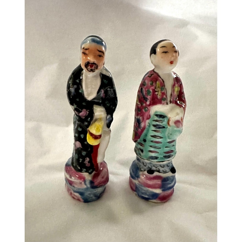 2 Vintage Chinese Famille Rose 3.5" figurines